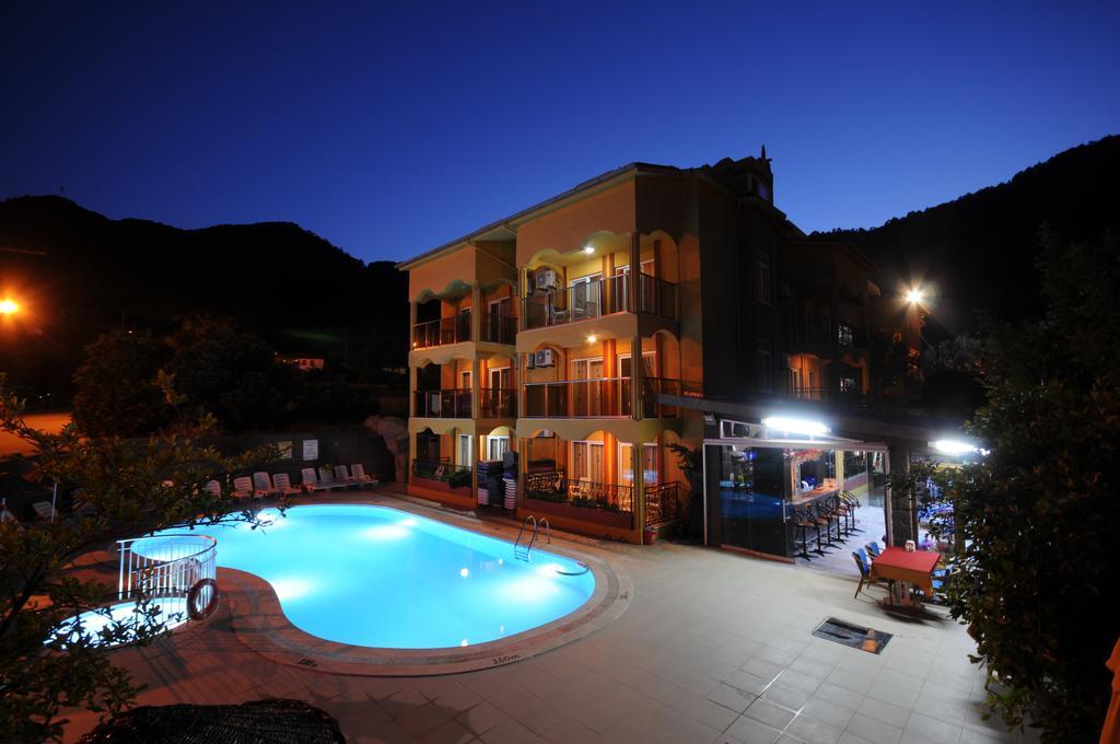 مرمريس Kleopatra Apartments Icmeler المظهر الخارجي الصورة